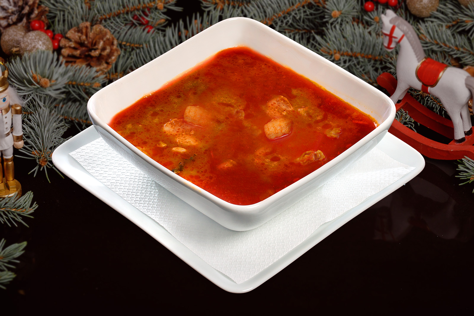 Vegyes halászlé harcsakockával