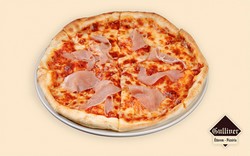 Prosciutto Pizza. Pizzaszósz, sonka, mozzarella sajt.